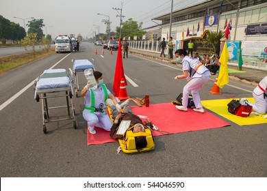 Somprab, Lampang, Thailand, April 2 2014: Drill Training Mass Casualty Incident In Car Accident Scenario At Somprab Hospital, Lampang, Thailand ,April 2 2014