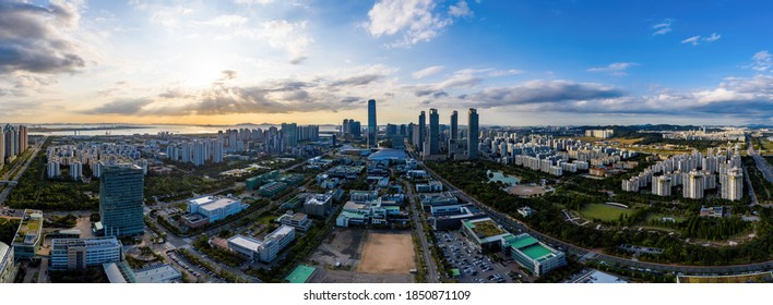 Songdo, Yeonsu-gu, Incheon, South Korea - September 25, 2020: Aerial And Panoramic View Of Sunrise Park And Northeast Asia Trade Tower At Songdo International City