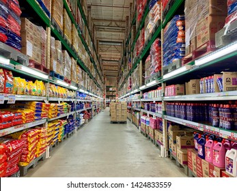 Songkhla , Thailand  - June 14, 2019 : Makro Supermarket Is Big Of Warehouse Department Store For Wholesale. Shelf Of Consumer Goods,  Products In Grocery Shop At Makro Supermarket.