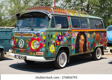 Vw Hippie Van Images Stock Photos Vectors Shutterstock