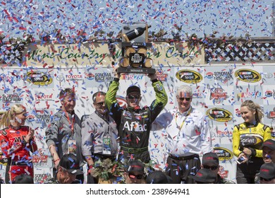 Sonoma, CA - Jun 22, 2014: Carl Edwards (99) Wins The 