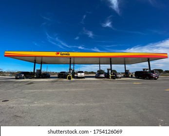 Sonora, TX/USA - 2/24/20:  A Love's Truck Stop Gas Station In Sonora, Texas.