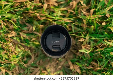 A Sony FE 28-70mm F3.5-5.6 lens Desktop wallpaper.