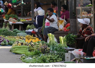 Sorong, West Papua, Indonesia.
June 21, 2014.

Morning Activity At Boswesen Wet Market, Sorong.