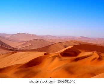 Sossusvlei, Namibia Red Dunes Überall