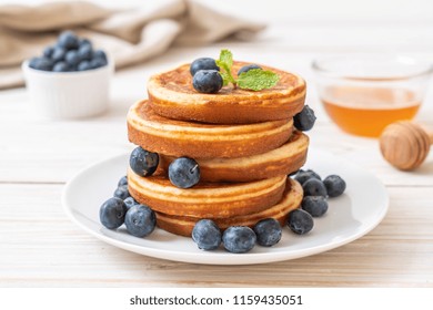 Souffle Pancake With Fresh Blueberries