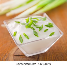 Sour Cream With Green Onion