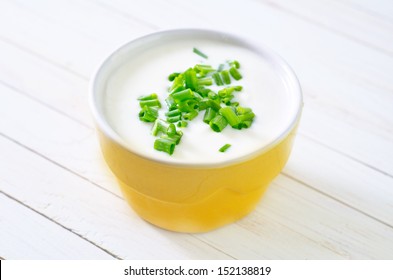 Sour Cream With Green Onion