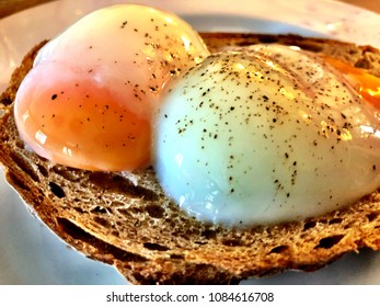 Sous Vide Egg On Bread