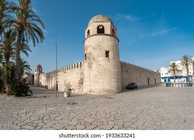 SOUSSE, TUNISIA - Great Mosque Of Sousse In Tunisia. It Is A Historical Mosque. The Construction Dates Back To 851 During The Rule Of Aghlabid Dynasty, A Vassal Of The Abbasid Caliphate