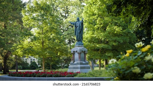 South Bend, Indiana - May 25, 2022: Jesus Christ Statue At University Of Notre Dame College Campus