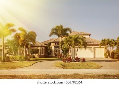 South Florida Single Family House In Sunny Day. 