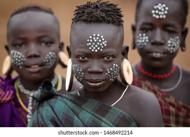 SOUTH OMO - ETHIOPIA - JULY 30, 2018: Unidentified girls of the Mursi tribe at a wedding ceremony in the Mago National Park, Lower Omo Valley