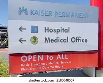 South Sac, CA - July 19, 2022: Sign Outside Of Kaiser Permanente Medical Offices And Hospital.