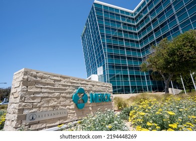 South San Francisco, CA, USA - May 1, 2022: Exterior View Of The Merck Researches Laboratories In South San Francisco, California. Merck Co., Inc. Is A Global Pharmaceutical Company.