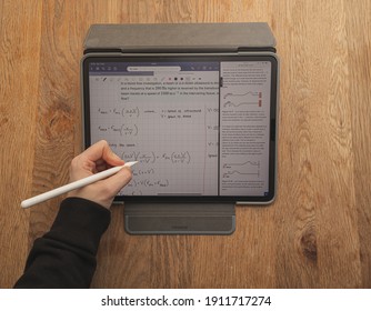 South Wales, UK - 02 07 2021: University Physics Maths Student Home Learning, Handwritten Notes, Goodnotes App On Apple Ipad Pro 12.9