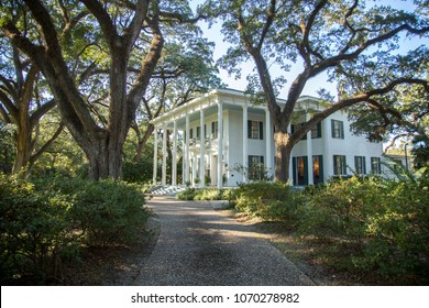 A Southern Mansion In Mobile, Alabama