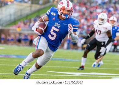 Southern Methodist Mustangs Running Back Xavier Jones (5)  During A NCAA Football Game Between The Temple Owls And SMU Mustangs October 19, 2019, At Gerald J. Ford Stadium, Dallas, Texas.