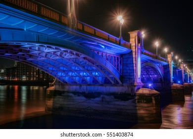 Southwark Bridge Over The River Thames In Central London At Night