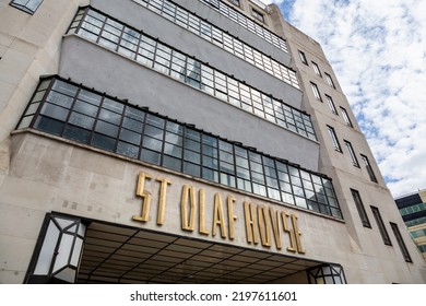 Southwark, London, United Kingdom - August 29th 2022: View Looking Up At St Olaf House An Art Deco Style Grade 2 Listed Building Built Between 1928 And 1932 And Now Part Of London Bridge Hospital