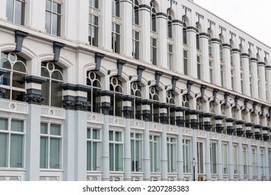 Southwark, London, United Kingdom - August 29th 2022: The Hop Exchange Is A Grade 2 Listed Building. Opened In 1867 It Served As The Centre For Hop Trading For The Brewing Industry But Is Now Offices