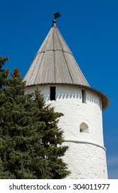 South-west Tower Of Kazan Kremlin. Built By Pskov Masters And Is A Classic Example Of The Pskov Style Fortifications. UNESCO World Heritage Site. Kazan, Republic Of Tatarstan, Russia.