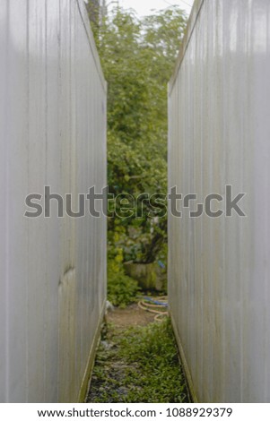 space between container