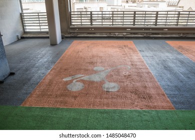 Space reserved for parents with prams in a parking garage