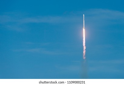 SpaceX Falcon Heavy Launch Kennedy Space Center, Feb 6, 2018