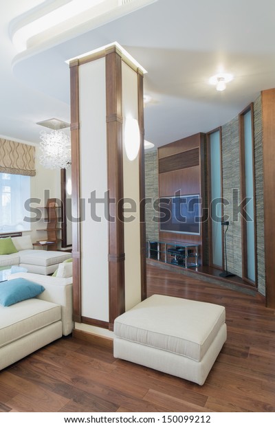 Spacious Well Lit Living Room Column Royalty Free Stock Image