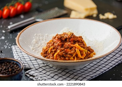 Spaghetti Bolognese - Italian Bolognese pasta, homemade, the traditional way.