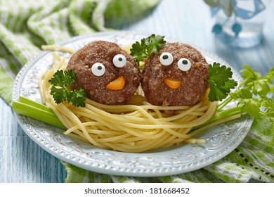 Spaghetti with meatballs for kids - Powered by Shutterstock