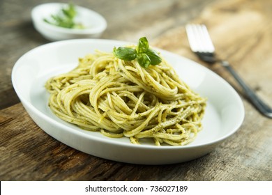 Spaghetti With Pesto