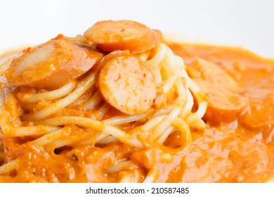 Spaghetti With Sausage And Tomato Cream Sauce