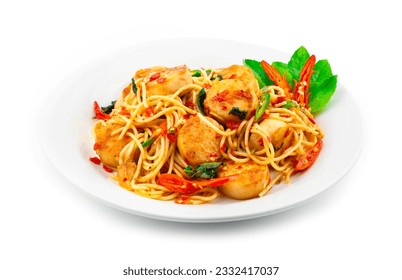 Spaghetti Scalloped Stir Fried with Spicy Basil Thai and Italian Pasta fusion Style sideview