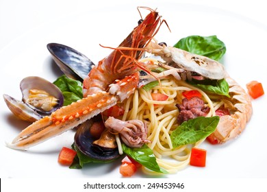  Spaghetti With Seafood Isolated On White