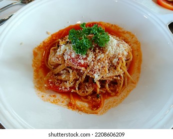 Spaghetti With Tomato Cream Sauce