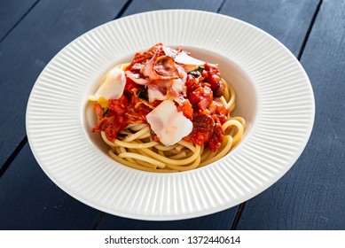 Spaghetti With Tomato Sauce