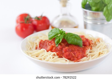 Spaghetti Whit Tomato Sauce