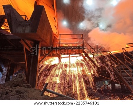 sparks in nickel or ferronickel production smelter furnaces Foto stock © 