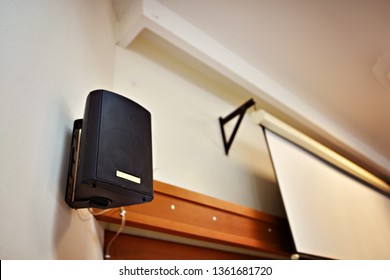 Ceiling Speakers Images Stock Photos Vectors Shutterstock