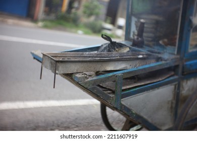  A Special Cart For Selling Chicken Satay With Wood Base Materials And Blue Paint