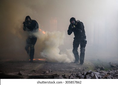 Special Forces Operator Black Uniform Smoke Stock Photo 305857862 ...