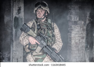 4,838 Soldier On Radio Images, Stock Photos & Vectors | Shutterstock