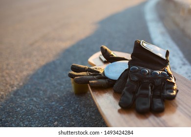 Special gloves for longboard riding on longboard. Riding kit.