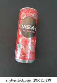 Special Limited Edition Rose Bandung Nescafe In A Can. Traditional Local Flavor Mix With Coffee. Ready To Drink Pink And Rose Canned Beverage. Black Background. Malaysia. October 2021.