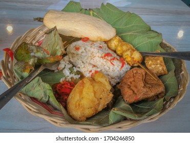 The Special Menu Of Cirebon City Is Nasi Jamblang.