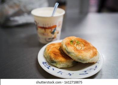 Special Scallion Pancake In Keelung , Taiwan