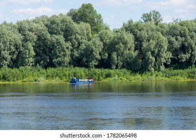 727 Lake cleaning equipment Images, Stock Photos & Vectors | Shutterstock