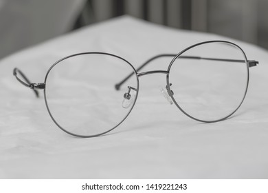 eyeglasses for short sightedness